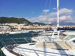 Amber Sun - Boat & Breakfast