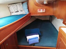 Amber Sun - Boat & Breakfast