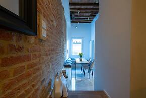 Santo Spirito Exclusive