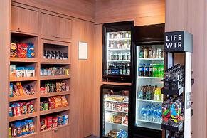 Fairfield Inn & Suites by Marriott Fair Oaks Farms