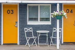 Minecart Motor Lodge