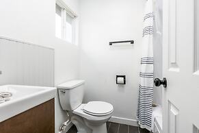 Minecart Motor Lodge