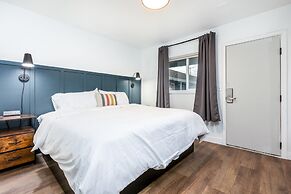 Minecart Motor Lodge