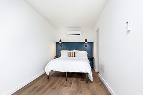 Minecart Motor Lodge