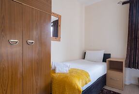 Novelty Suites - Roslin Street