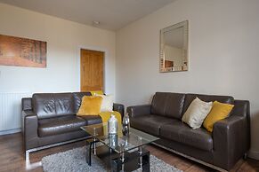 Novelty Suites - Roslin Street