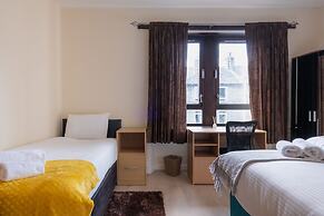 Novelty Suites - Roslin Street