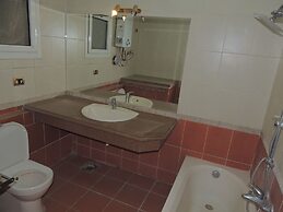 Sultan Cairo Nile Maadi