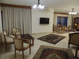 Sultan Cairo Nile Maadi