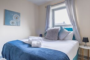 Novelty Suites - Powis Circle