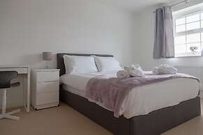 The Robin Coach House