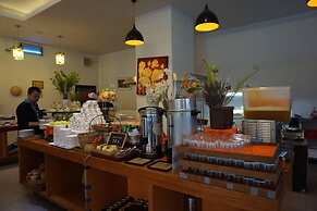 R2 Zleeping Boutique Hotel