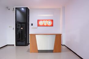 OYO 176 Near Cideng Virgo Residence