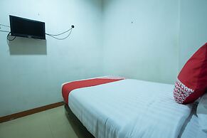 OYO 176 Near Cideng Virgo Residence