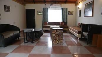 Gir Lions Paw Resort With Swimming Pool