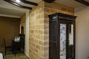 Gir Lions Paw Resort With Swimming Pool