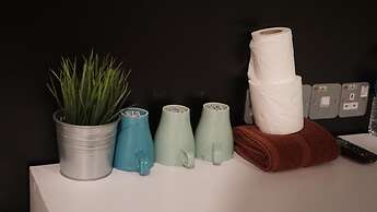 Monaco Boutique Hotel Kampung Air