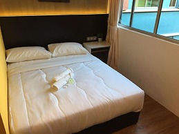 Monaco Boutique Hotel Kampung Air