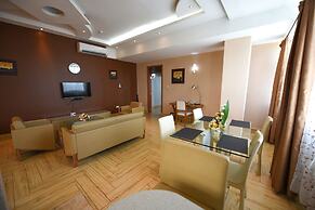 BMK House Apartments