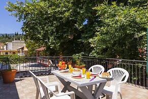 Georgia's Corfu Apartment