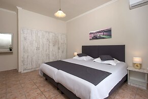 Georgia's Corfu Apartment