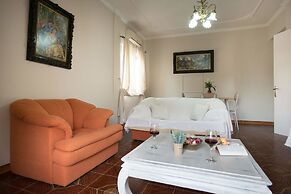 Georgia's Corfu Apartment