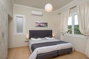 Georgia's Corfu Apartment