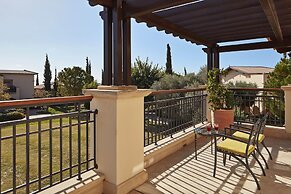 Aphrodite Hills Hotel