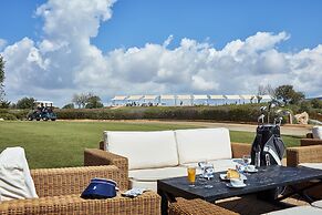 Aphrodite Hills Hotel