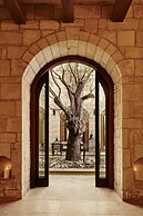 Aphrodite Hills Hotel