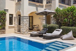 Aphrodite Hills Hotel