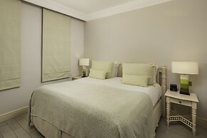 Aphrodite Hills Hotel