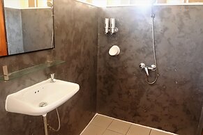 Hi Karon Beach Hotel