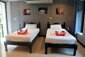 Hi Karon Beach Hotel