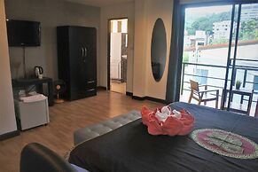 Hi Karon Beach Hotel