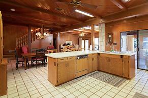 Calcamco-rio Rr9030 4 Bedroom Home by RedAwning