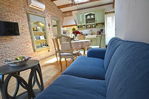 Arnolongo Apartments