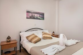 Athina's Flat on the sea