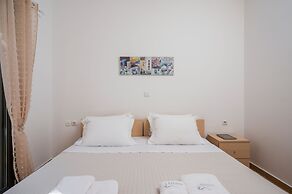 Athina's Flat on the sea