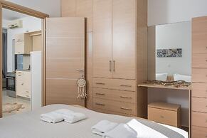 Athina's Flat on the sea