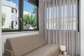 Athina's Flat on the sea