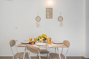 Athina's Flat on the sea