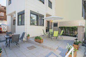 Athina's Flat on the sea