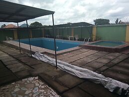 Prime Rose Hotel and Suites