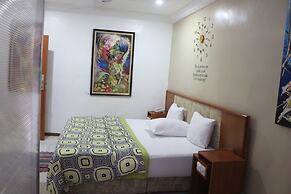 NatureMark Gallery and Guest House