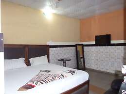 Metro Hotel Ajeigbe