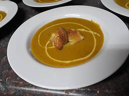 Onduri Lodge - In Okaukuejo