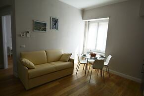Fortezza white apartment