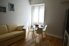 Fortezza white apartment