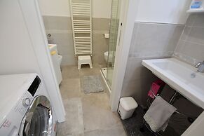 Fortezza white apartment